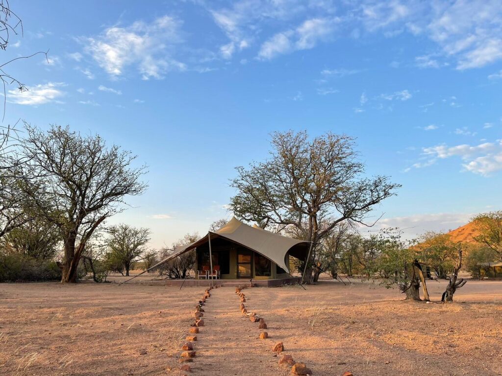 malansrus-tented-camp-cmtravels